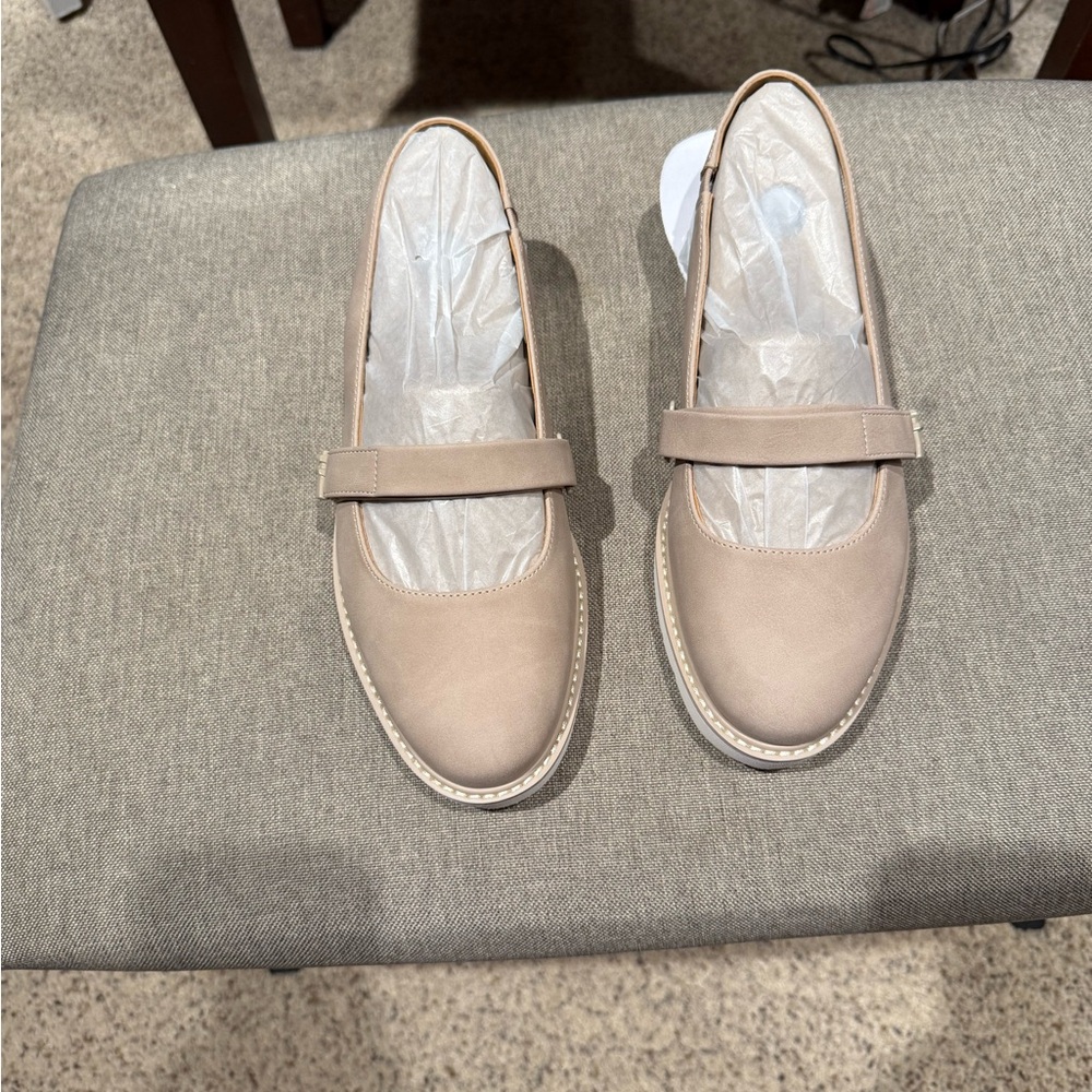 Naturalizer Beige Mary Jane Flats